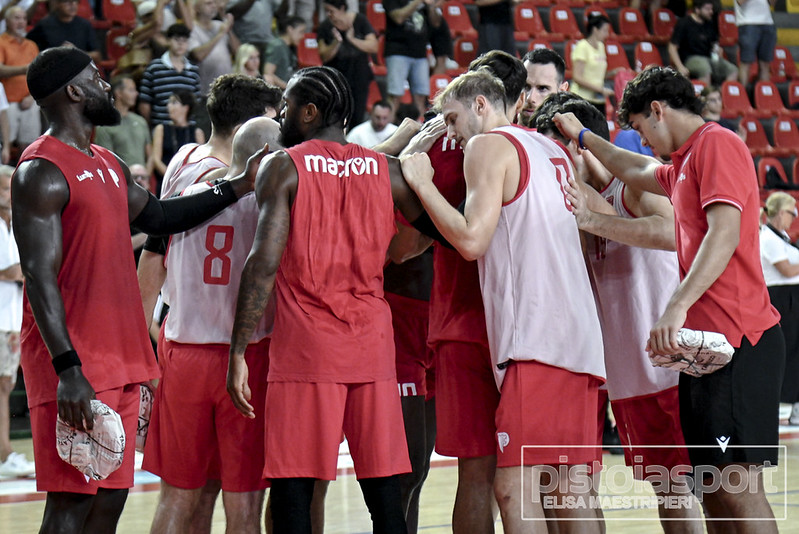 La fotogallery di Libertas Livorno-Lumos Pistoia 72-67
