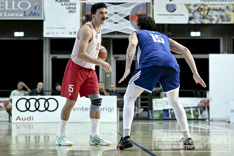 La fotogallery di Pistoia-Brindisi 71-63, semifinale del Trofeo Lovari
